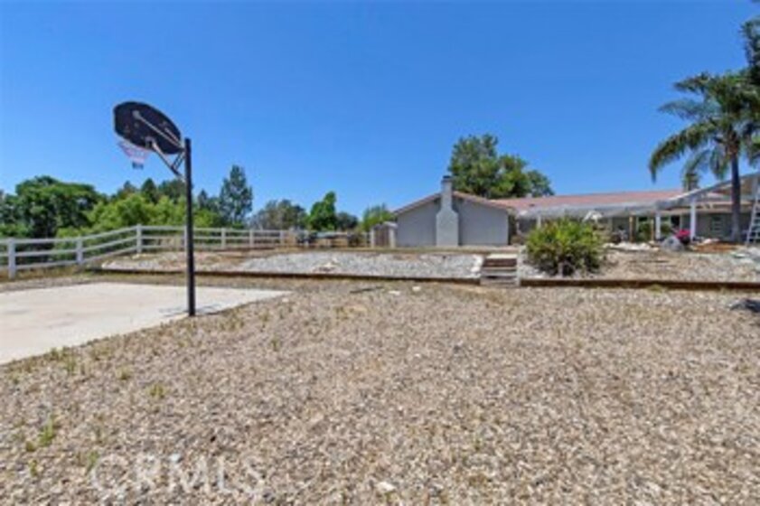 30065 Los Nogales Road Photo